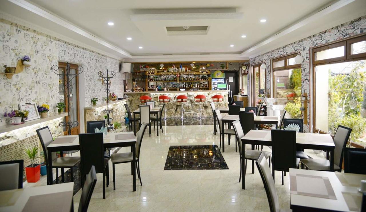 Hotel Emocia Natakhtari Ngoại thất bức ảnh